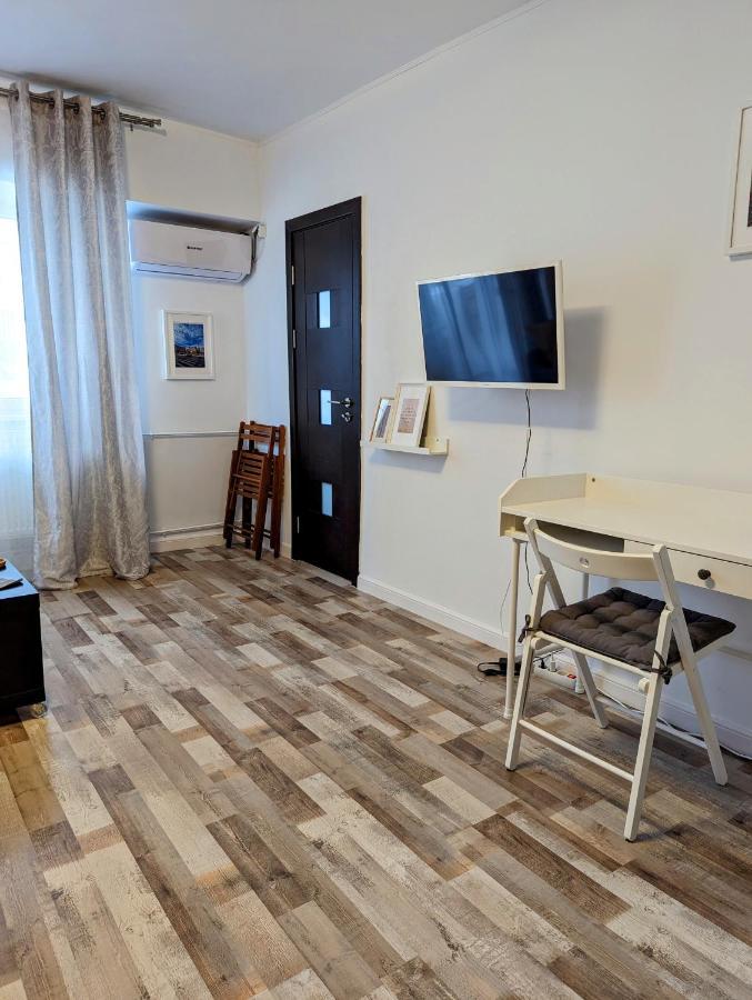 Sebastian Studio Apartment بوخارست المظهر الخارجي الصورة