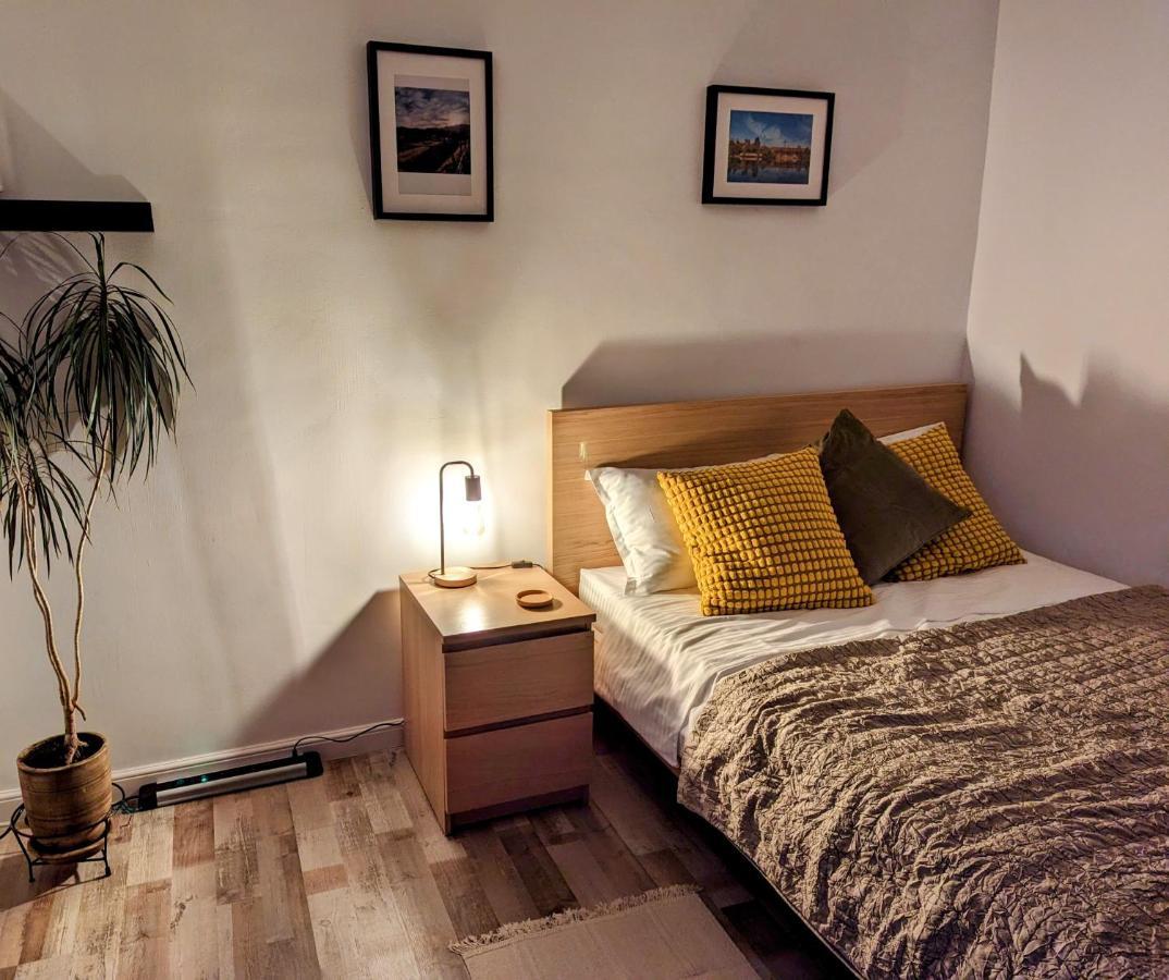 Sebastian Studio Apartment بوخارست المظهر الخارجي الصورة